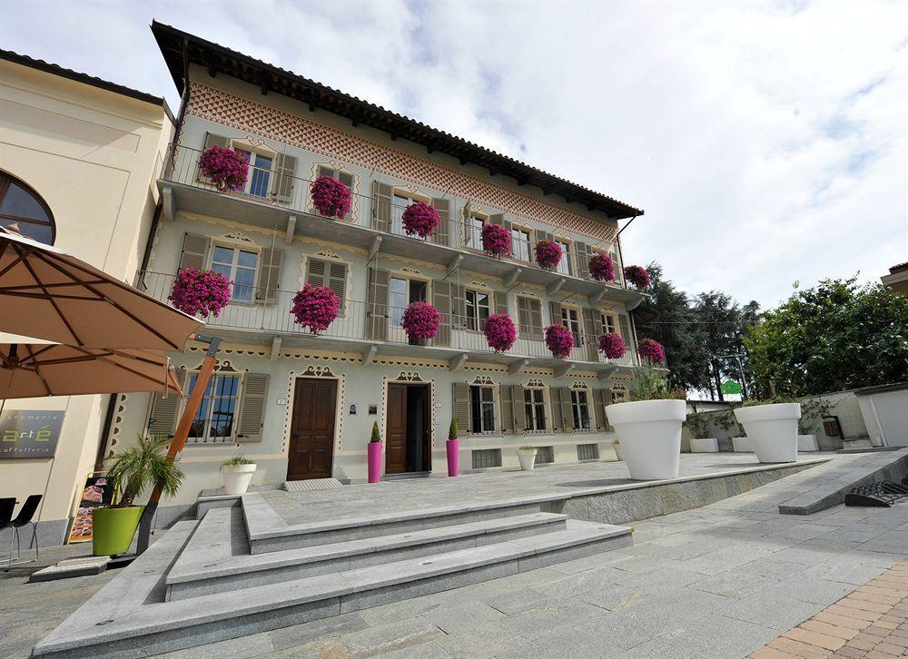 Casa Americani Montà Zewnętrze zdjęcie